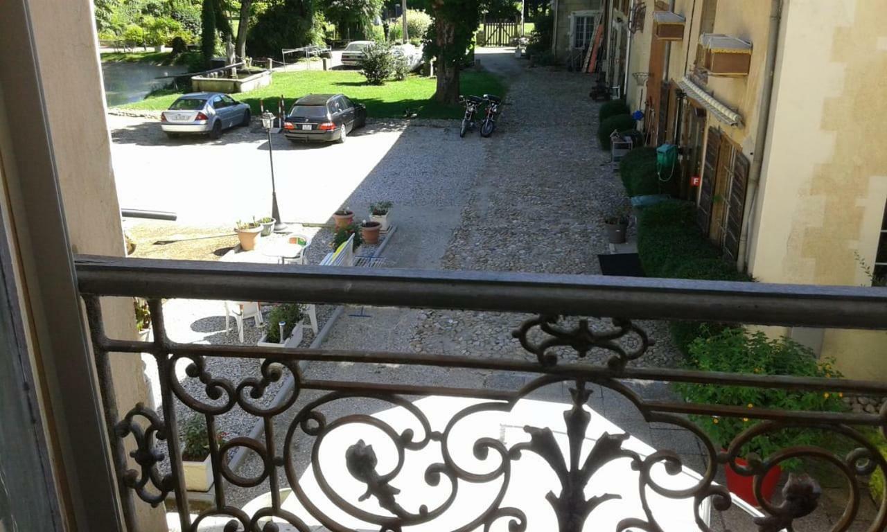 La Garde Chambres D'Hotes Charancieu Bagian luar foto